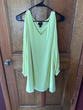 Worthington Neon Yellow V-Neck Blouse